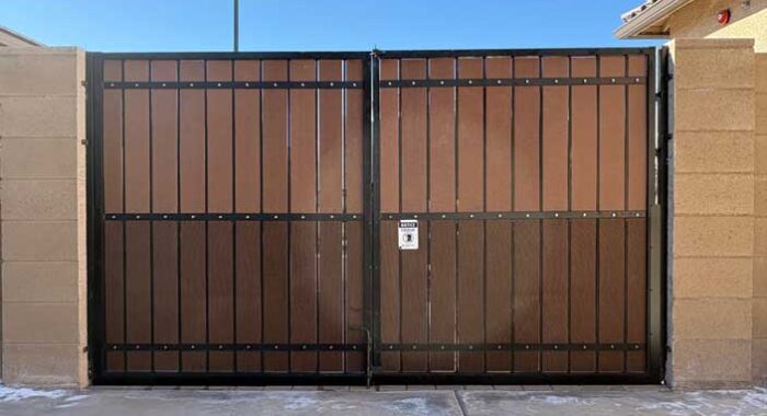 Rattlesnake Fencing at a New Home